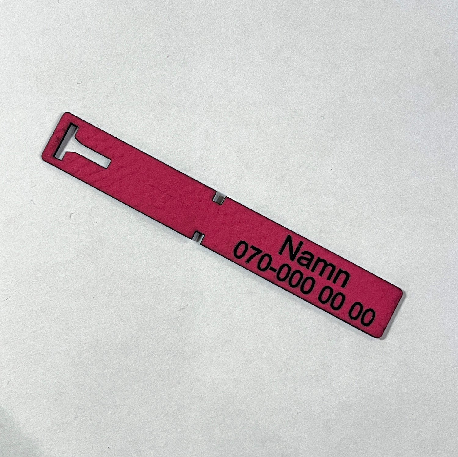 Konstlädertag två rader